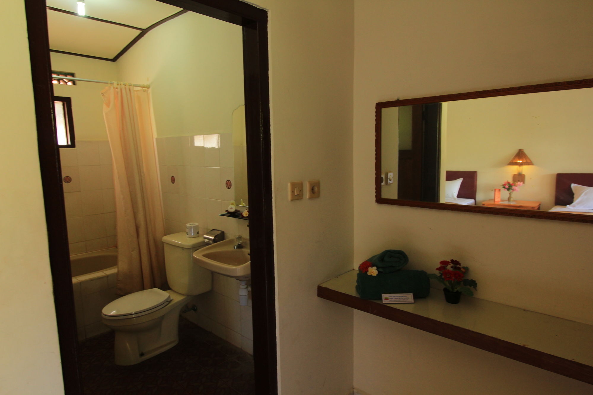 Lovina Beach Hotel Pabean Buleleng Εξωτερικό φωτογραφία
